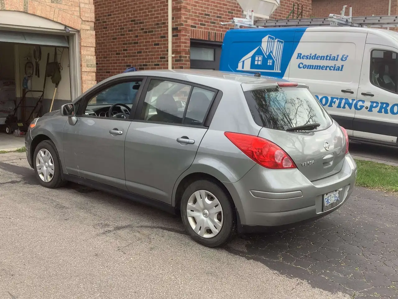 Nissan Versa fotografie Nissan Versa