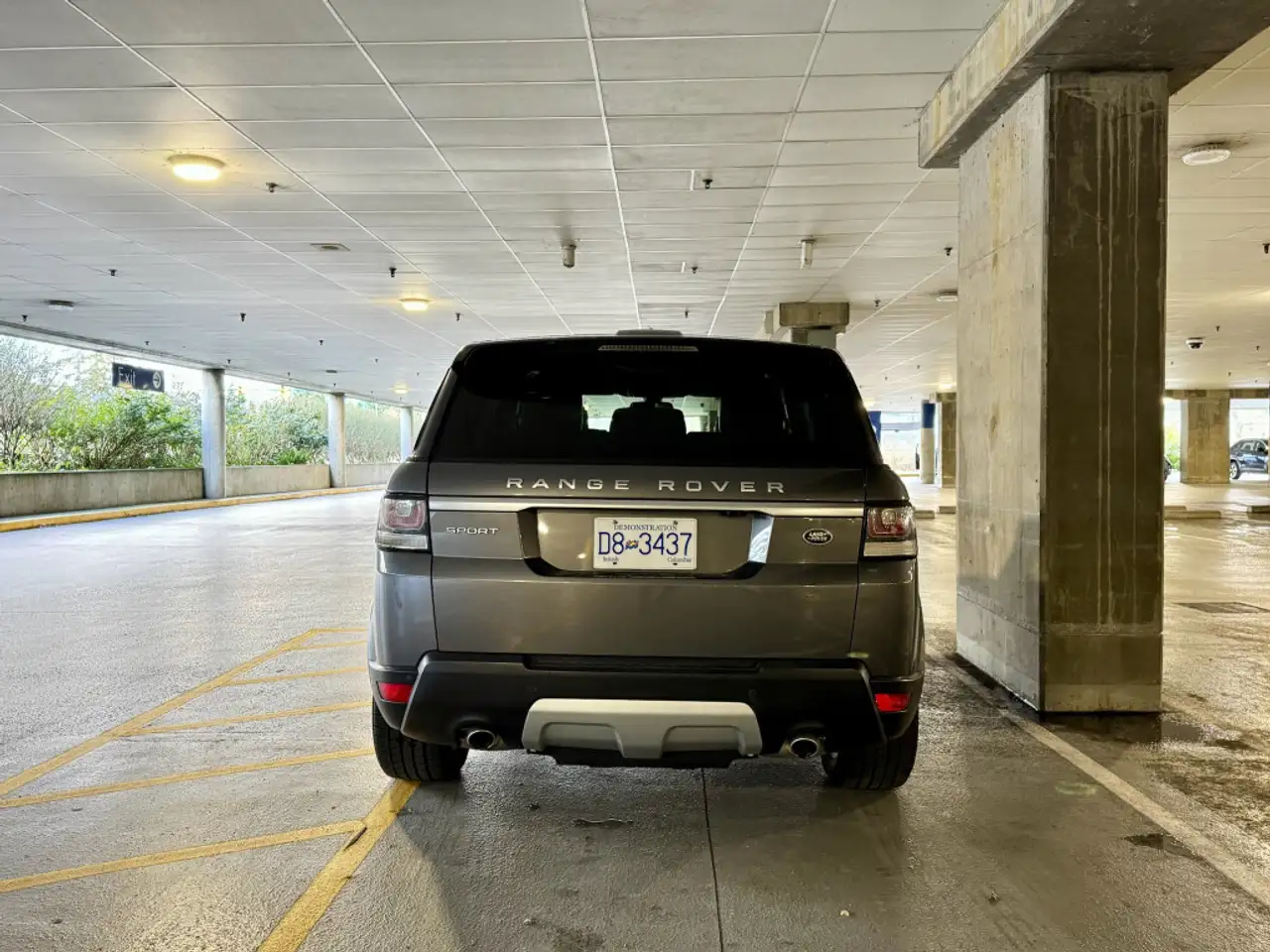 Land Rover Range Rover Sport photo Land Rover Range Rover Sport