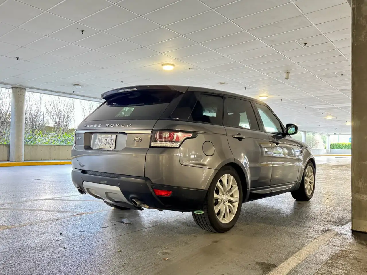 Land Rover Range Rover Sport photo Land Rover Range Rover Sport
