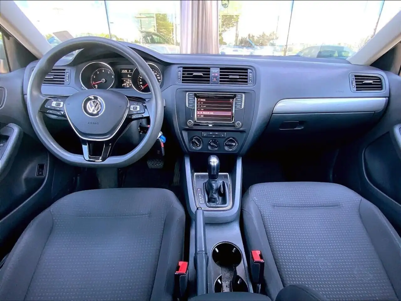 Volkswagen Jetta photo Volkswagen Jetta