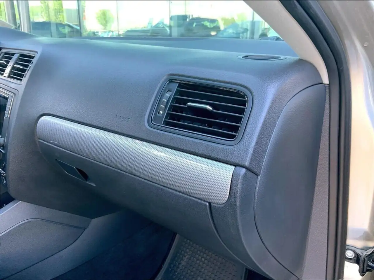 Volkswagen Jetta photo Volkswagen Jetta
