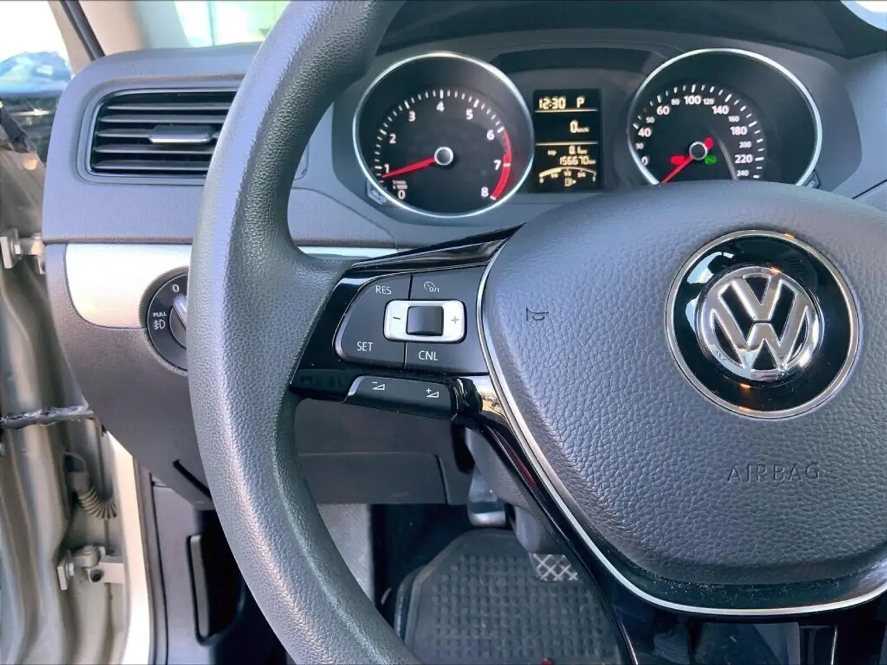 Volkswagen Jetta photo Volkswagen Jetta