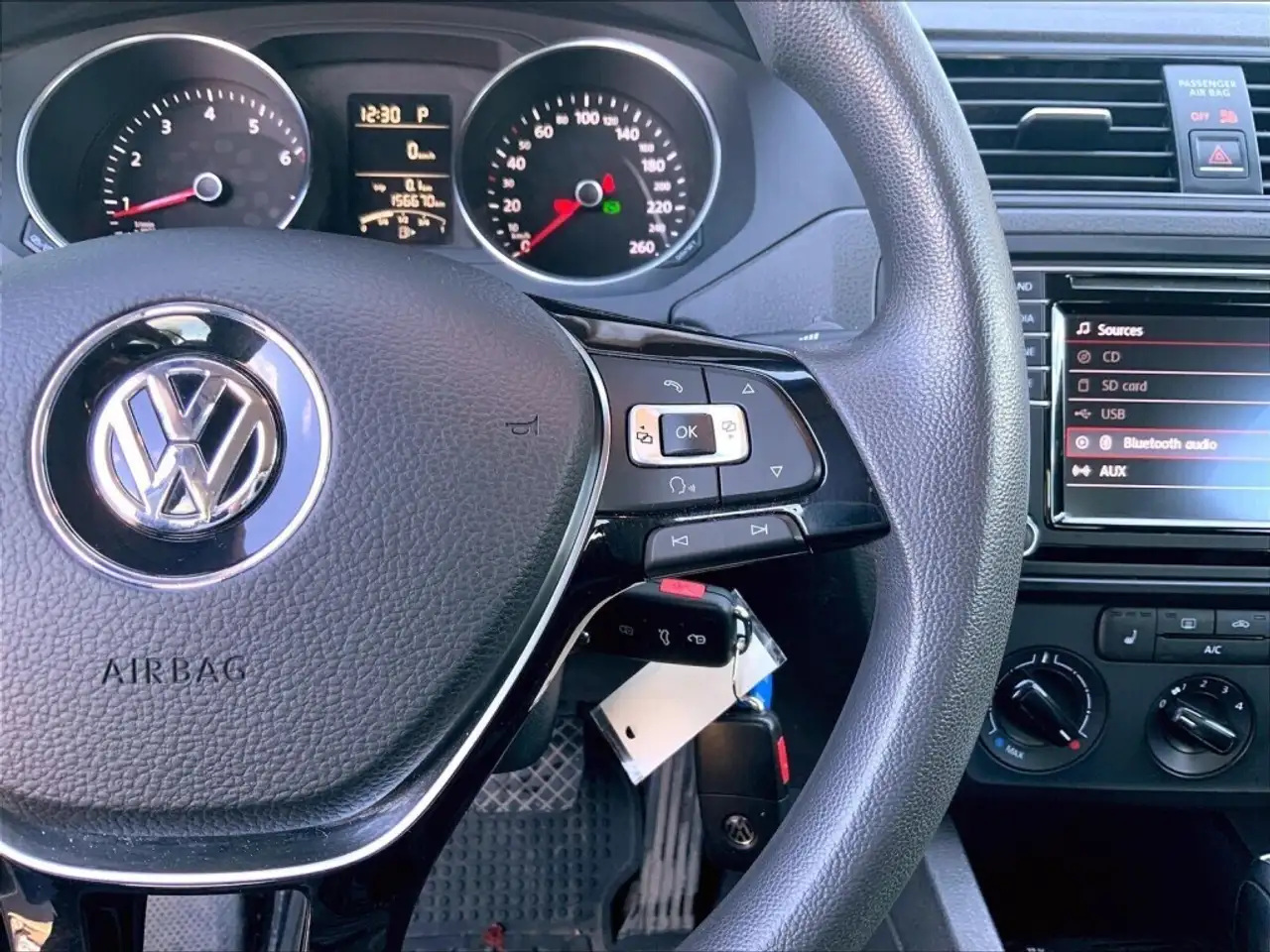 Volkswagen Jetta photo Volkswagen Jetta