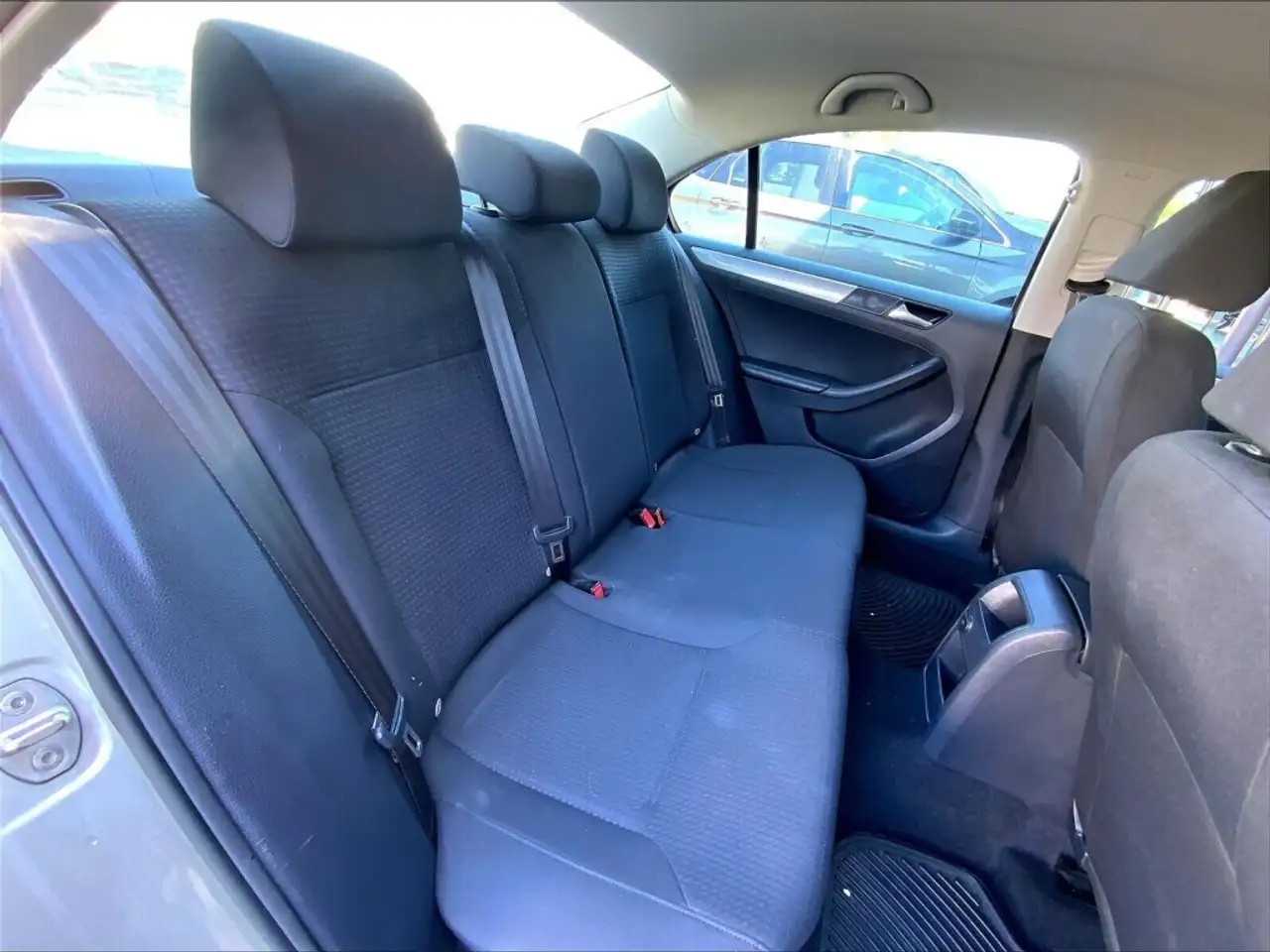 Volkswagen Jetta photo Volkswagen Jetta