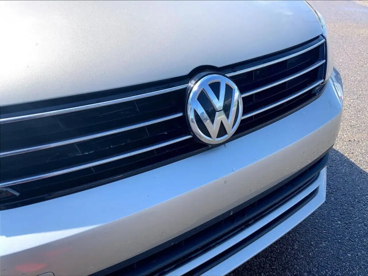 Volkswagen Jetta photo Volkswagen Jetta