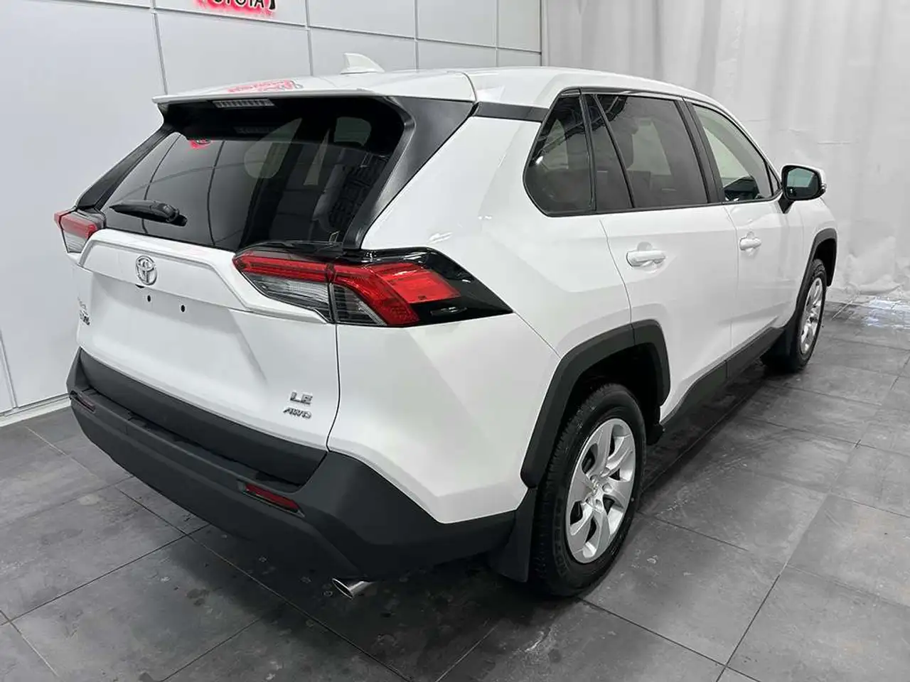 Toyota RAV 4 снимка Toyota RAV 4