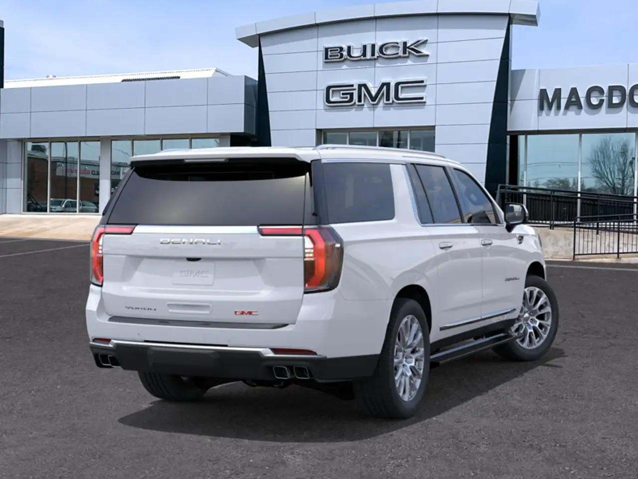 GMC Yukon снимка GMC Yukon