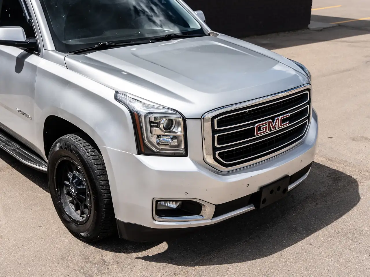 GMC Yukon photo GMC Yukon