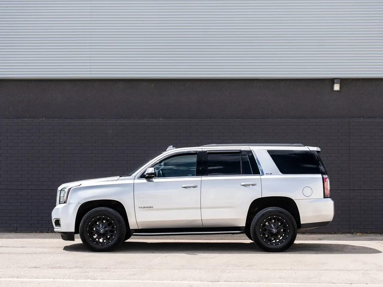 GMC Yukon photo GMC Yukon