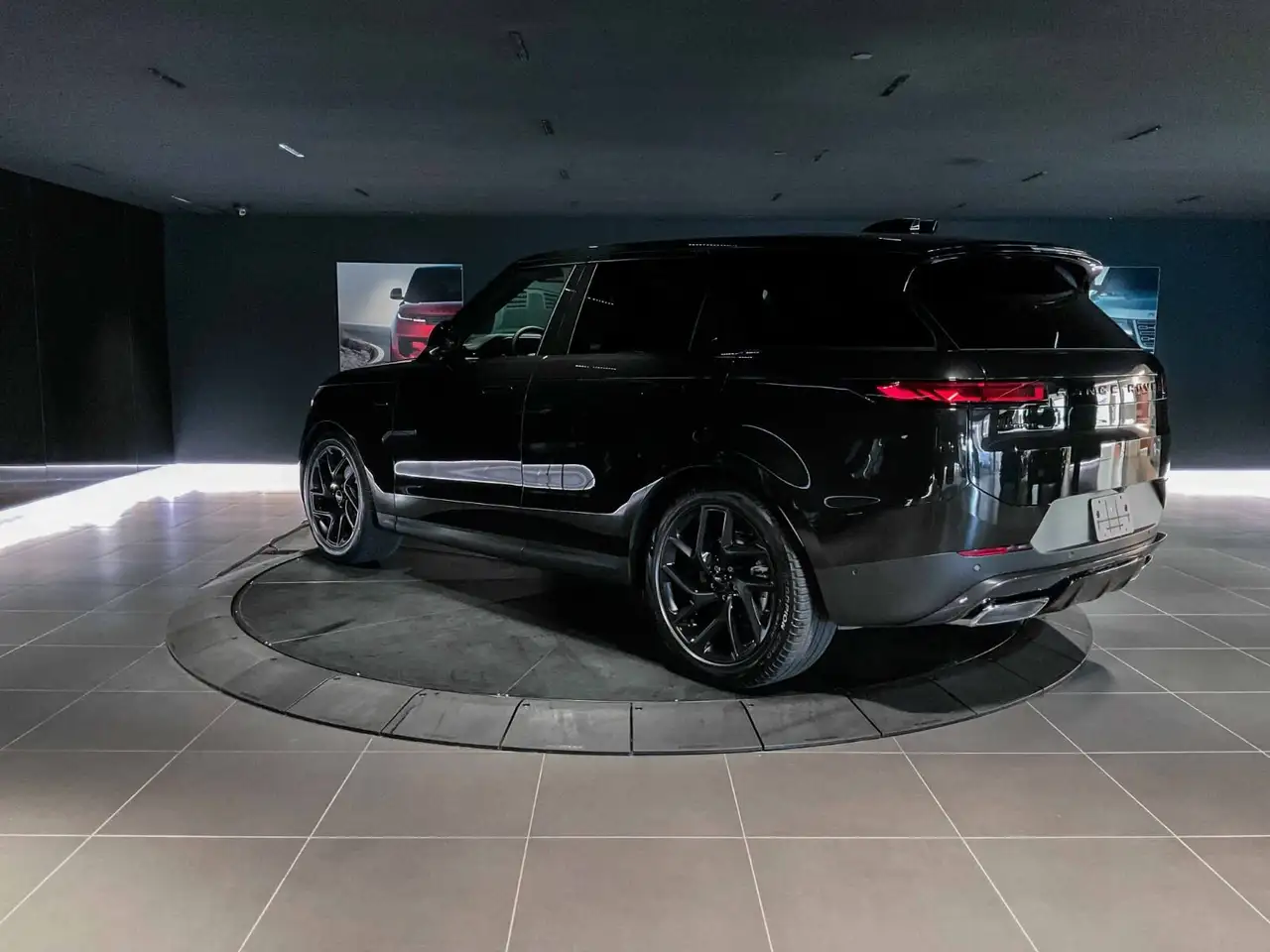 Land Rover Range Rover Sport снимка Land Rover Range Rover Sport