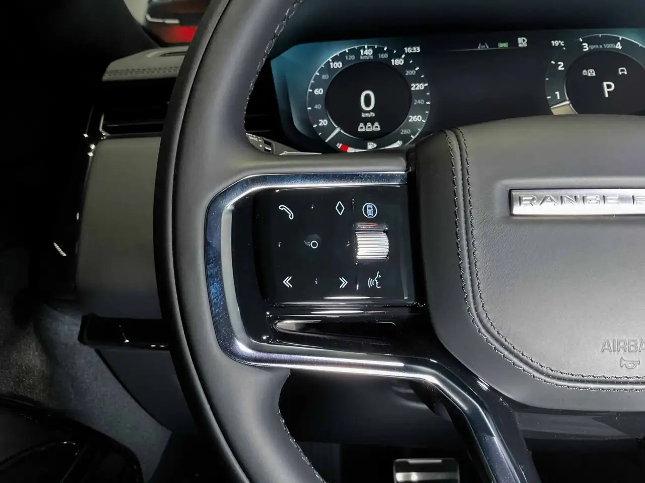 Land Rover Range Rover Sport снимка Land Rover Range Rover Sport