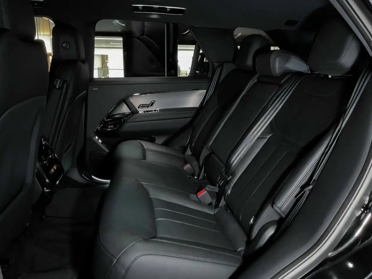 Land Rover Range Rover Sport снимка Land Rover Range Rover Sport