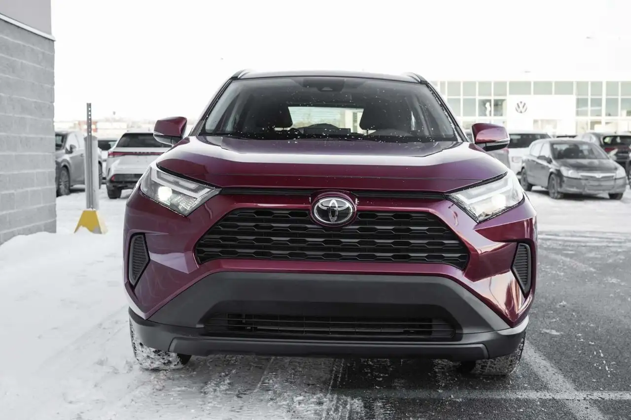 Toyota RAV 4 снимка Toyota RAV 4