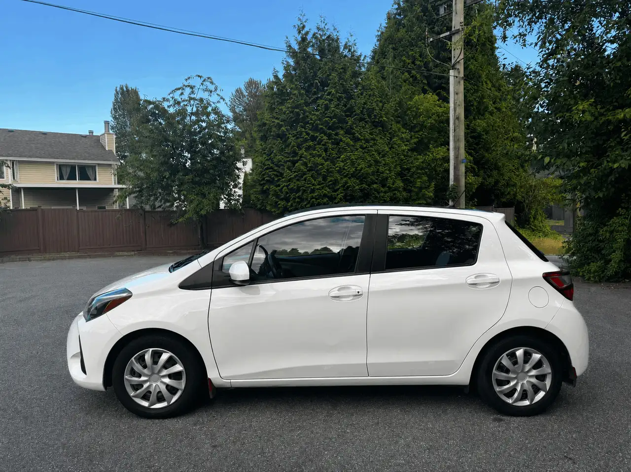 Toyota Yaris photo Toyota Yaris