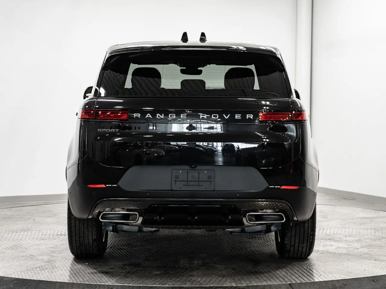 Land Rover Range Rover Sport снимка Land Rover Range Rover Sport