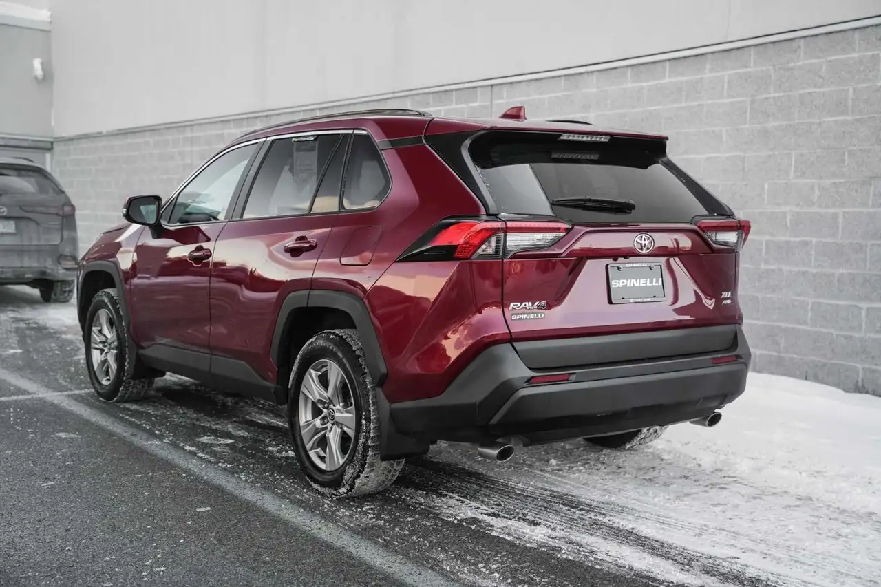 Toyota RAV 4 снимка Toyota RAV 4