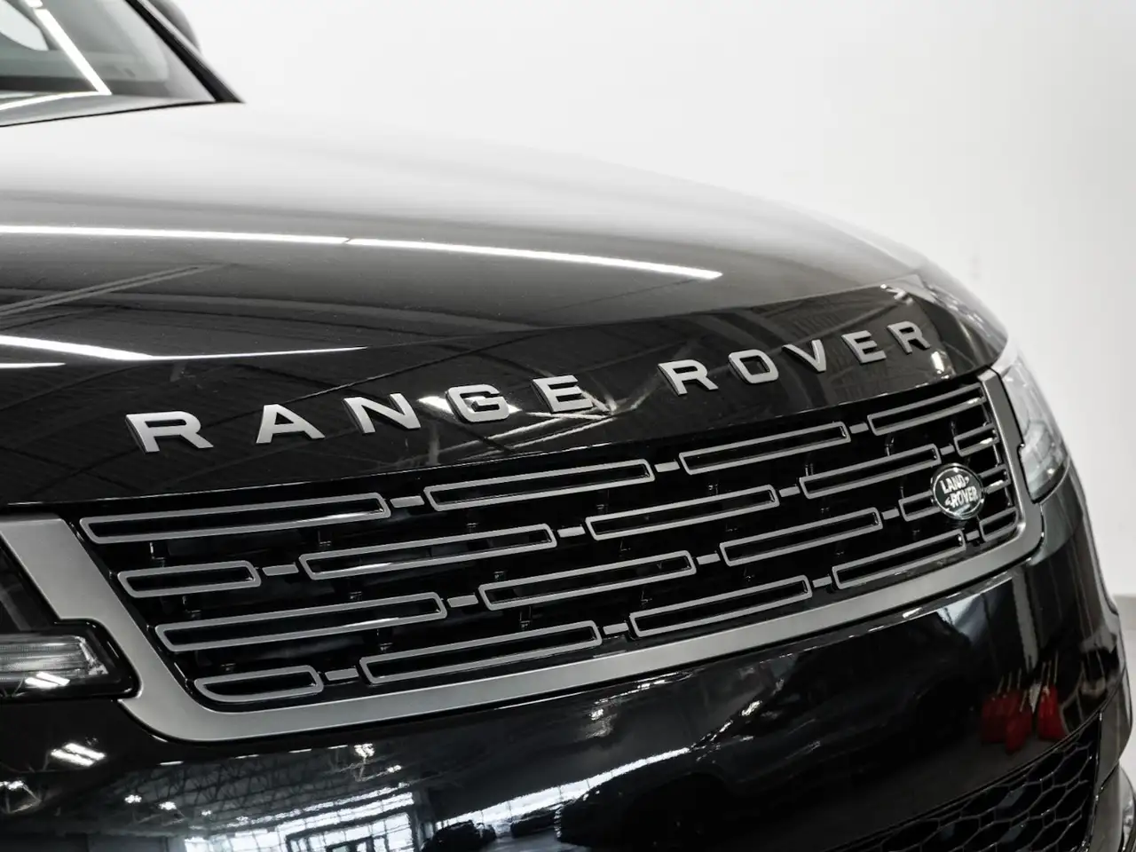 Land Rover Range Rover Sport снимка Land Rover Range Rover Sport
