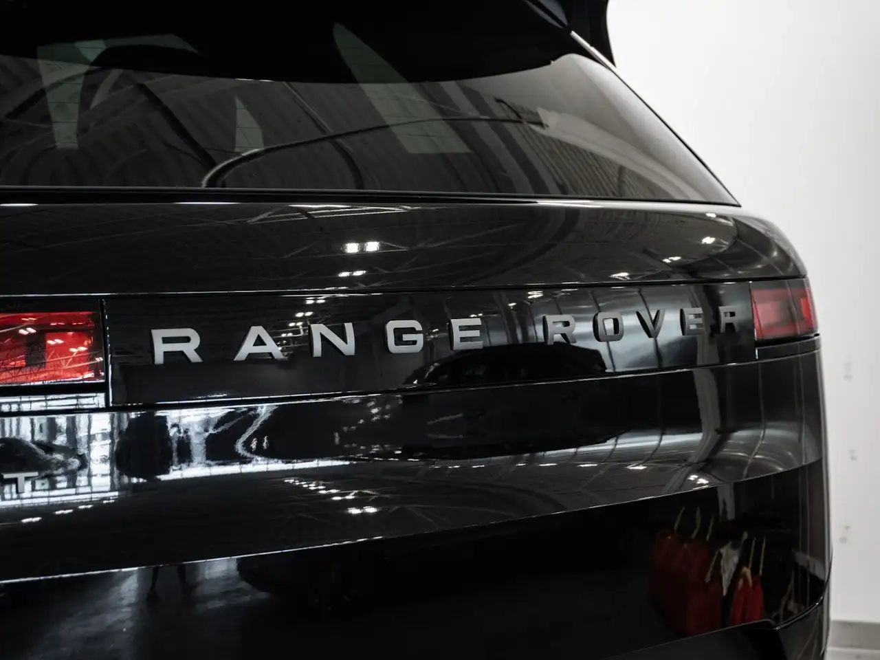 Land Rover Range Rover Sport снимка Land Rover Range Rover Sport