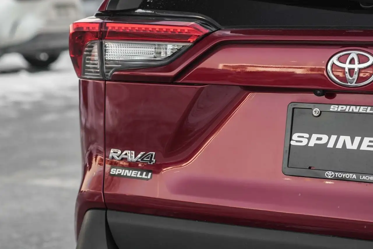 Toyota RAV 4 снимка Toyota RAV 4
