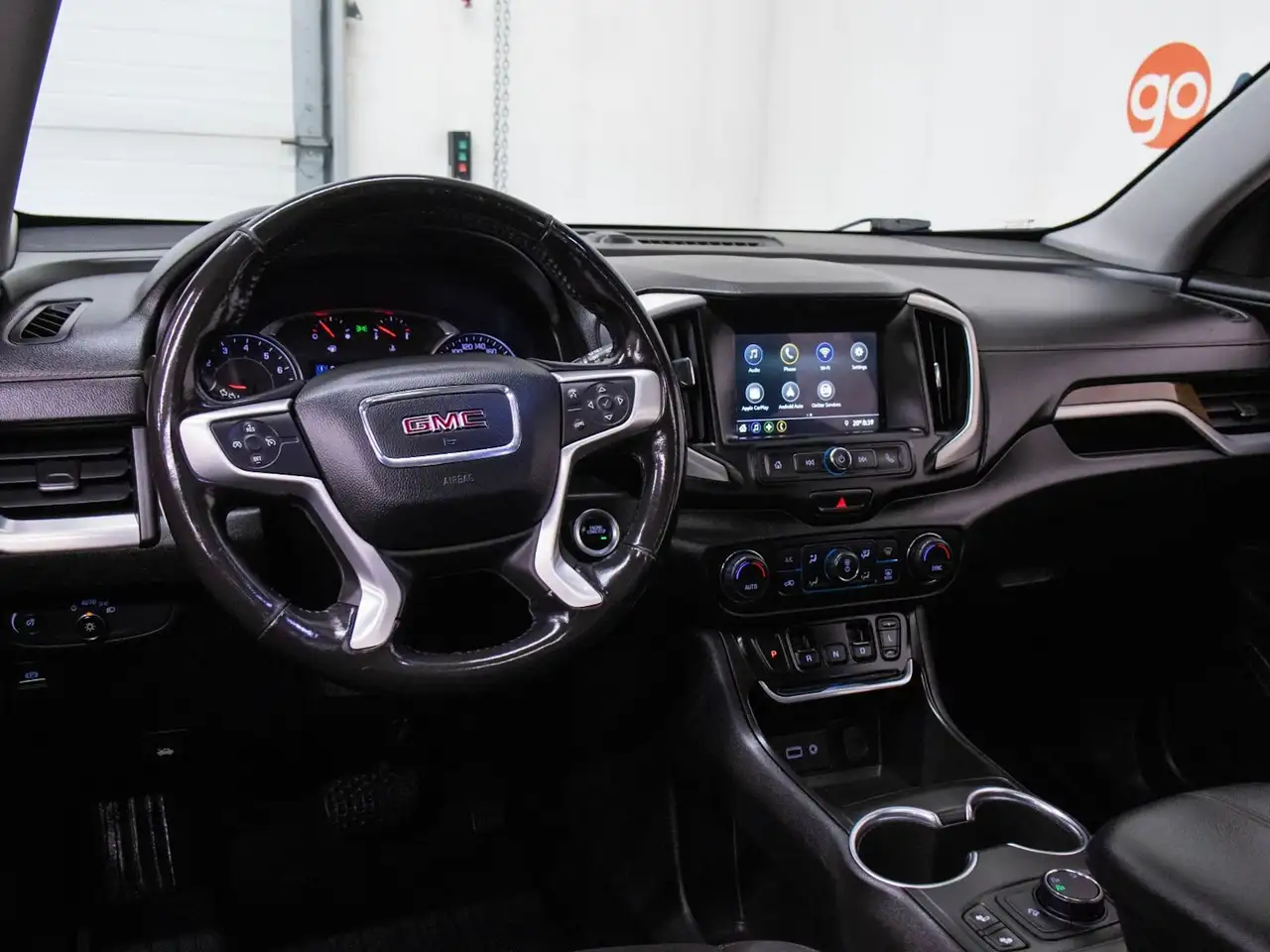 GMC Terrain photo GMC Terrain