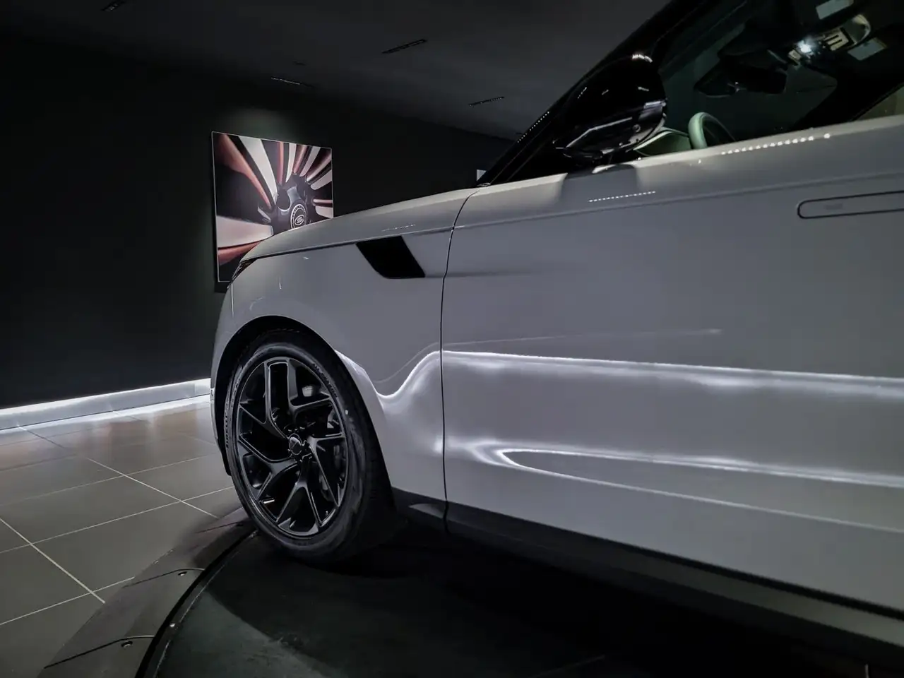 Land Rover Range Rover Sport снимка Land Rover Range Rover Sport