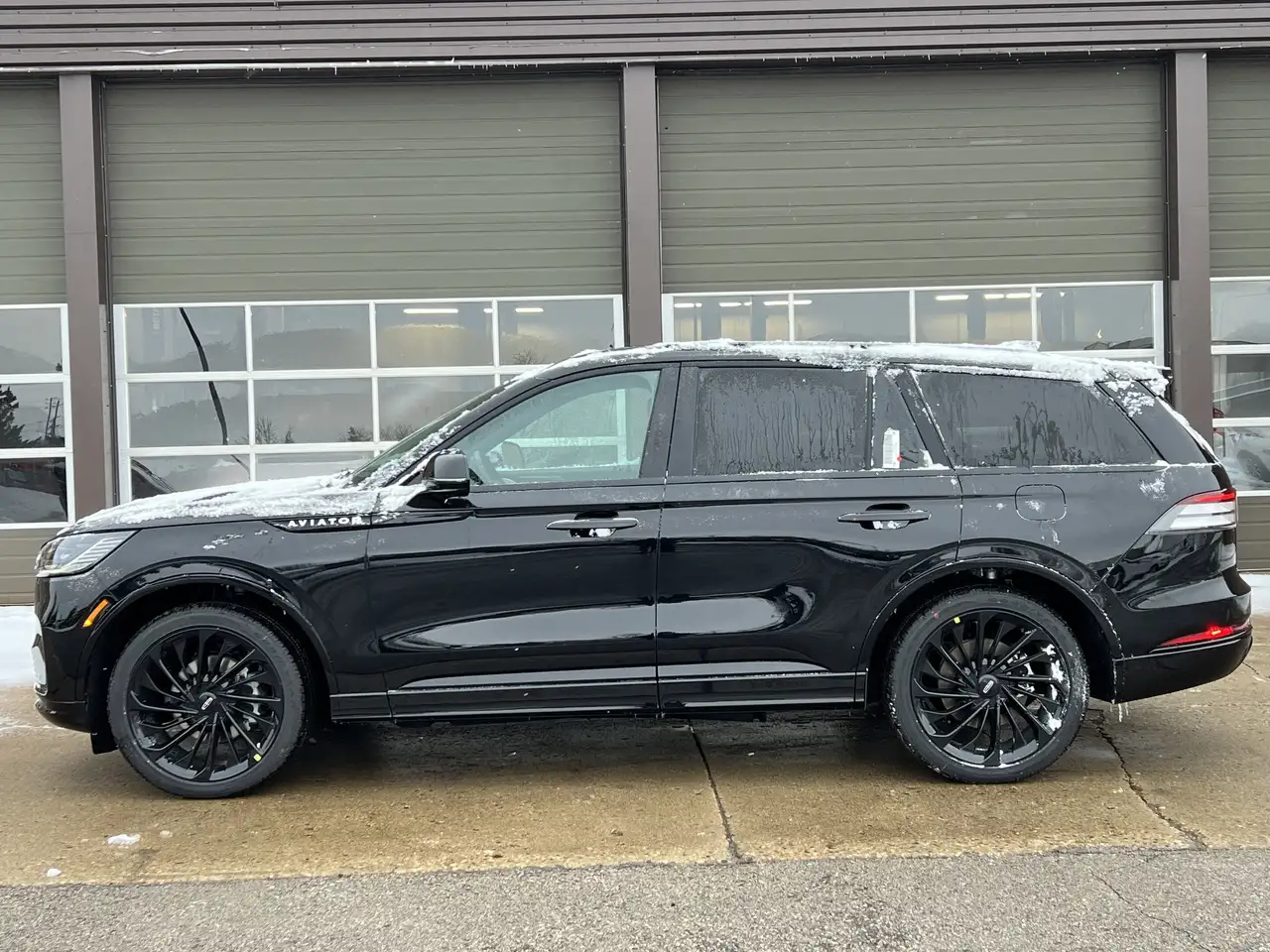 Lincoln Aviator снимка Lincoln Aviator
