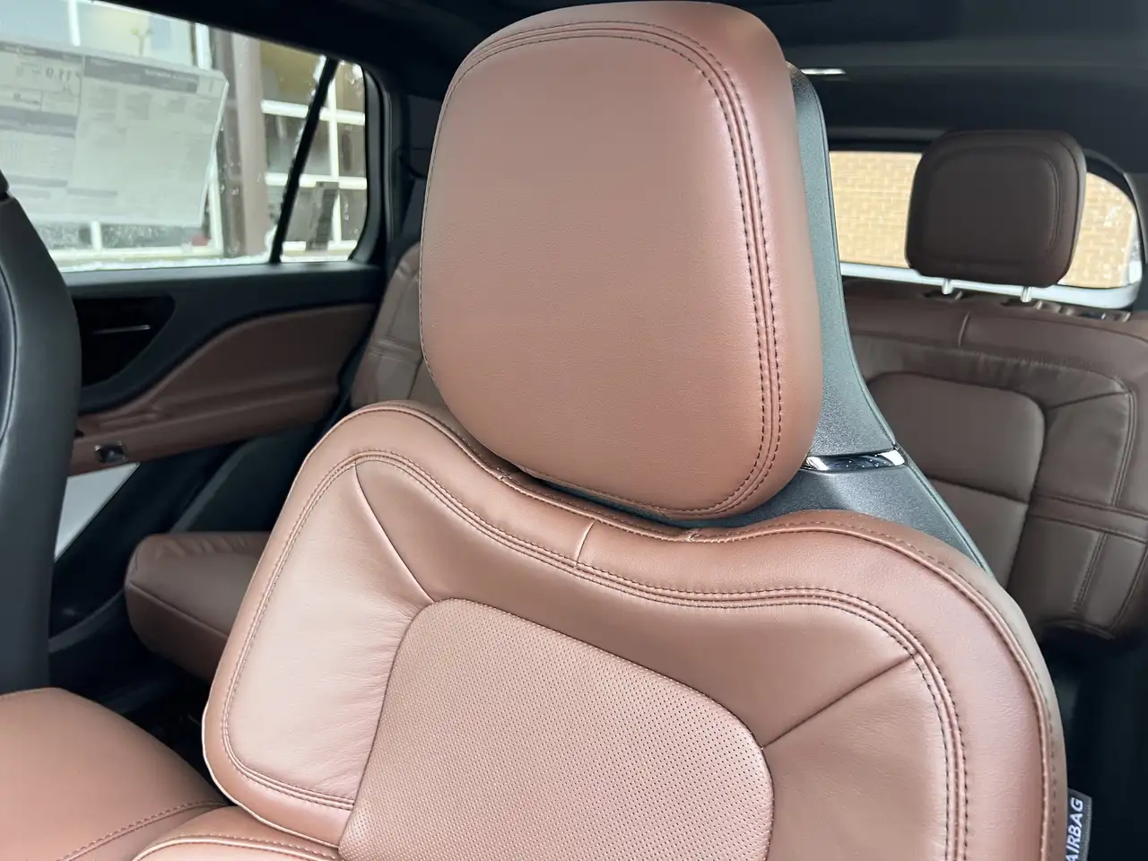 Lincoln Aviator снимка Lincoln Aviator