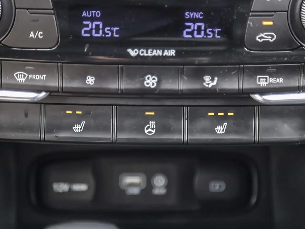 Hyundai SANTA FE снимка Hyundai SANTA FE