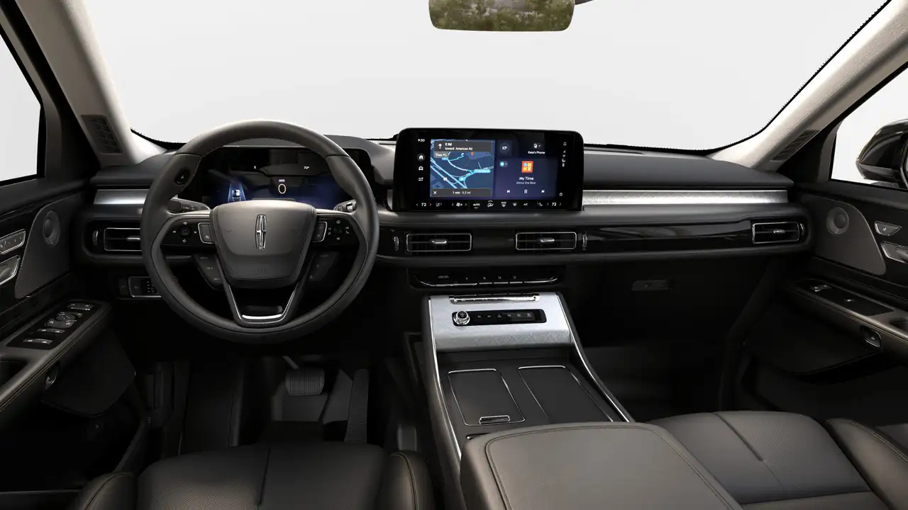 Lincoln Aviator снимка Lincoln Aviator