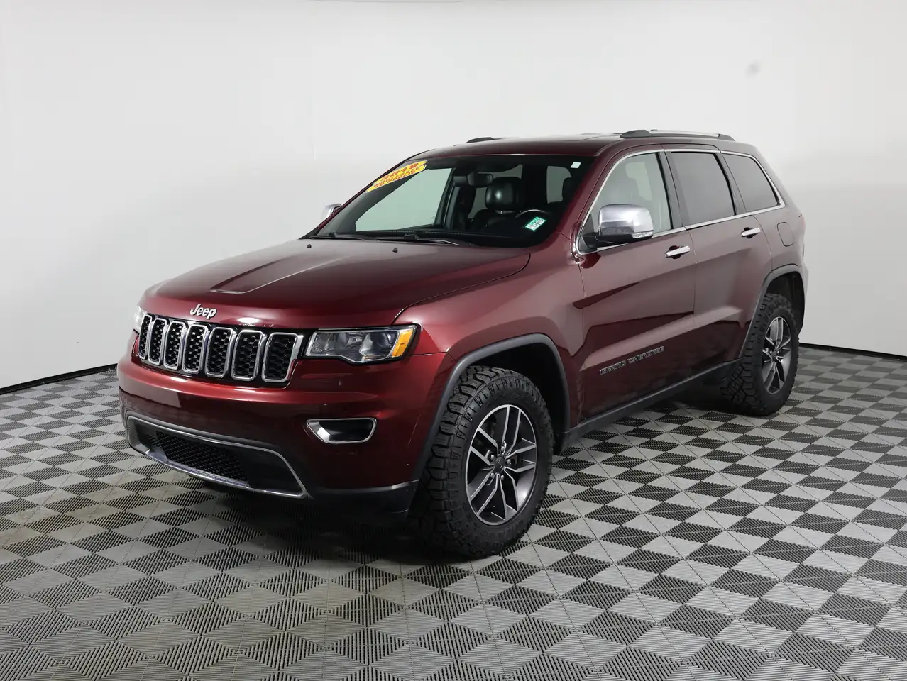 Jeep Grand Cherokee photo Jeep Grand Cherokee