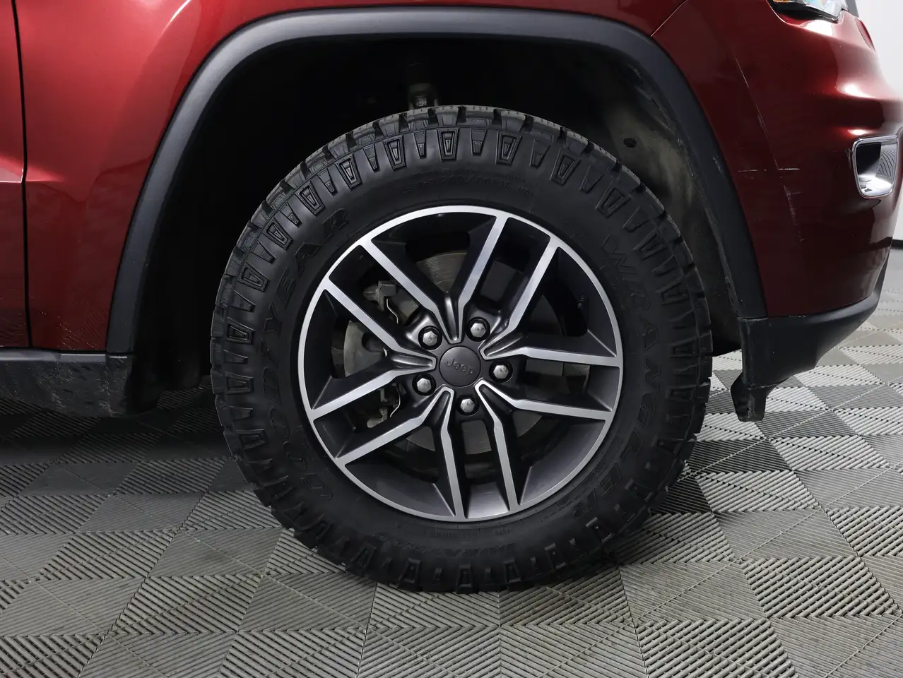 Jeep Grand Cherokee photo Jeep Grand Cherokee