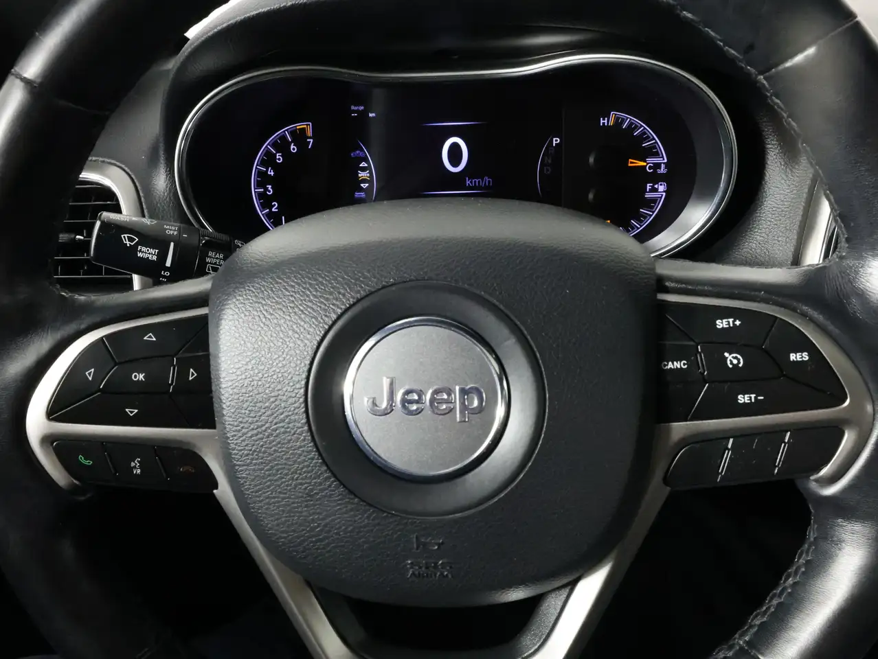 Jeep Grand Cherokee photo Jeep Grand Cherokee