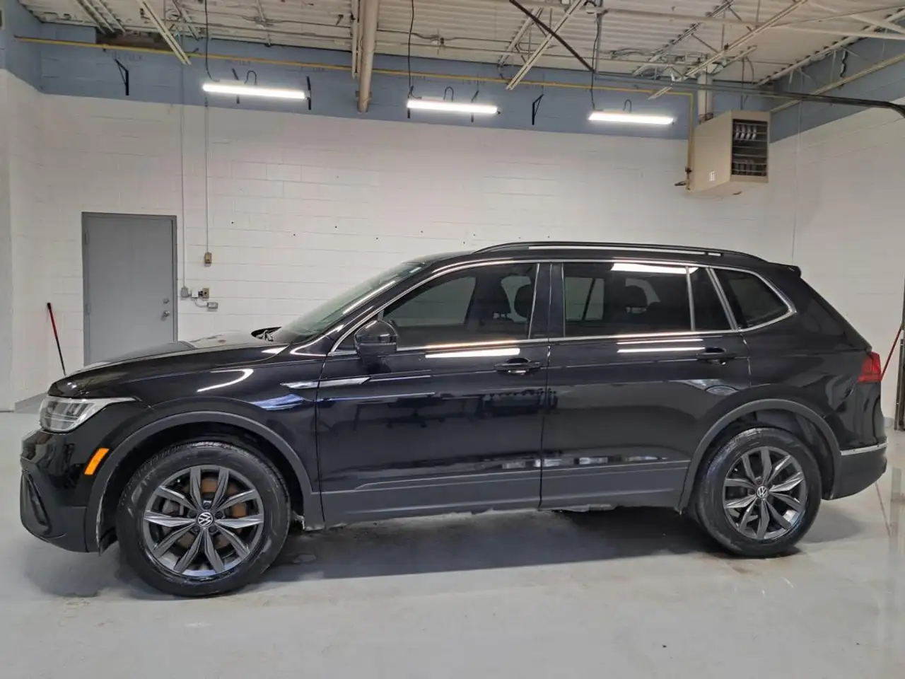 Volkswagen Tiguan снимка Volkswagen Tiguan