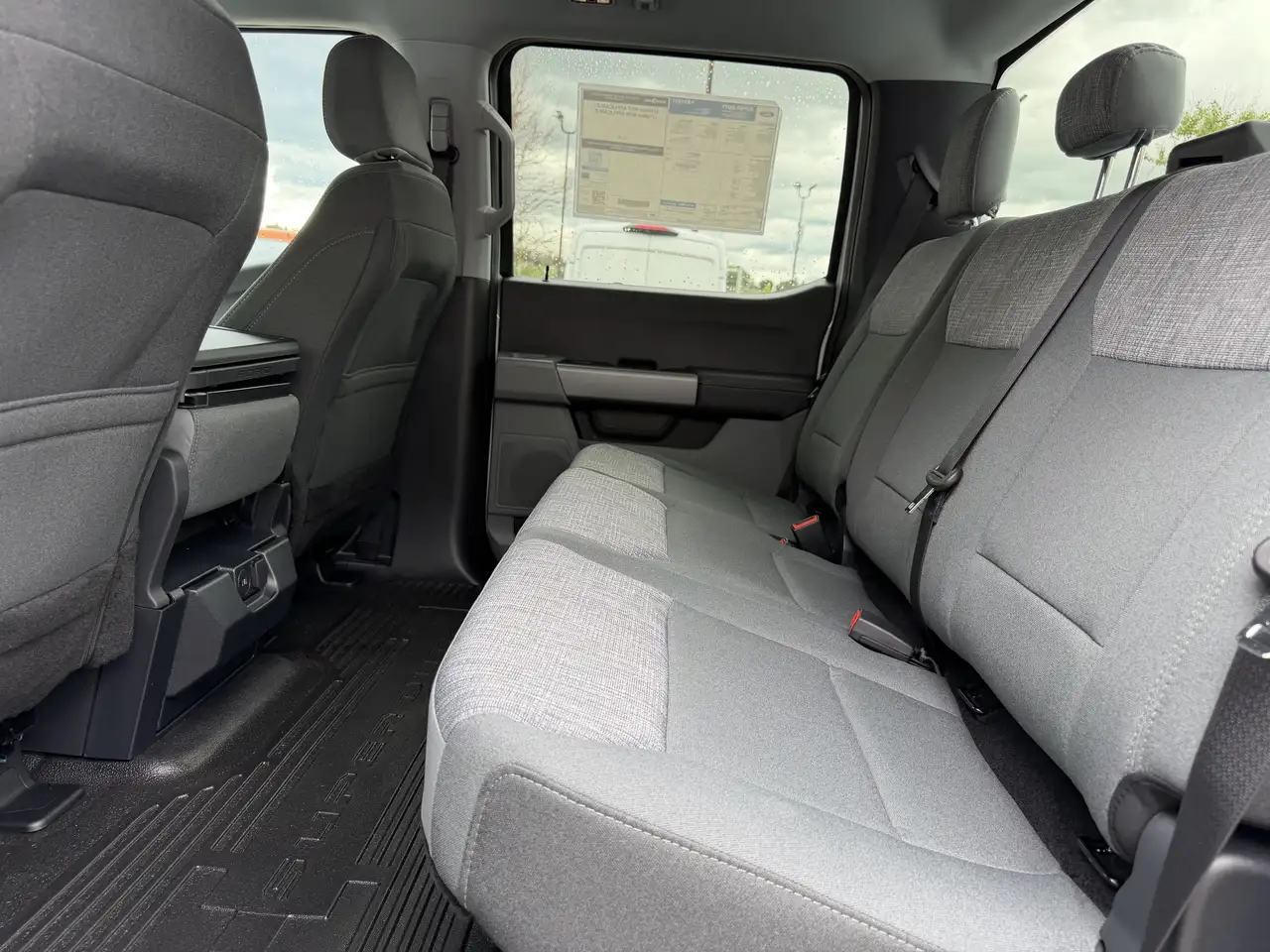 Ford F 350 снимка Ford F 350
