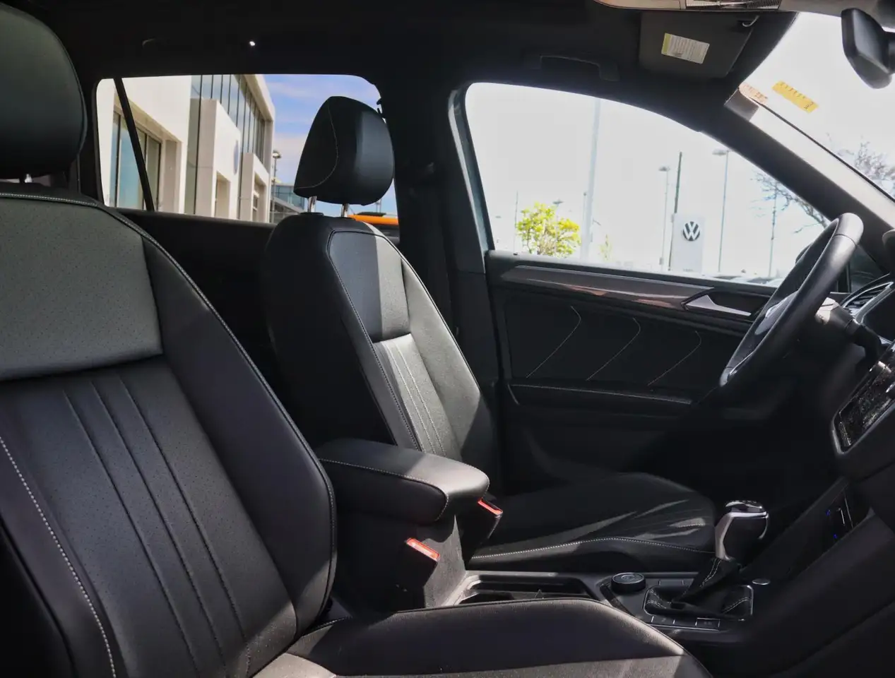 Volkswagen Tiguan снимка Volkswagen Tiguan