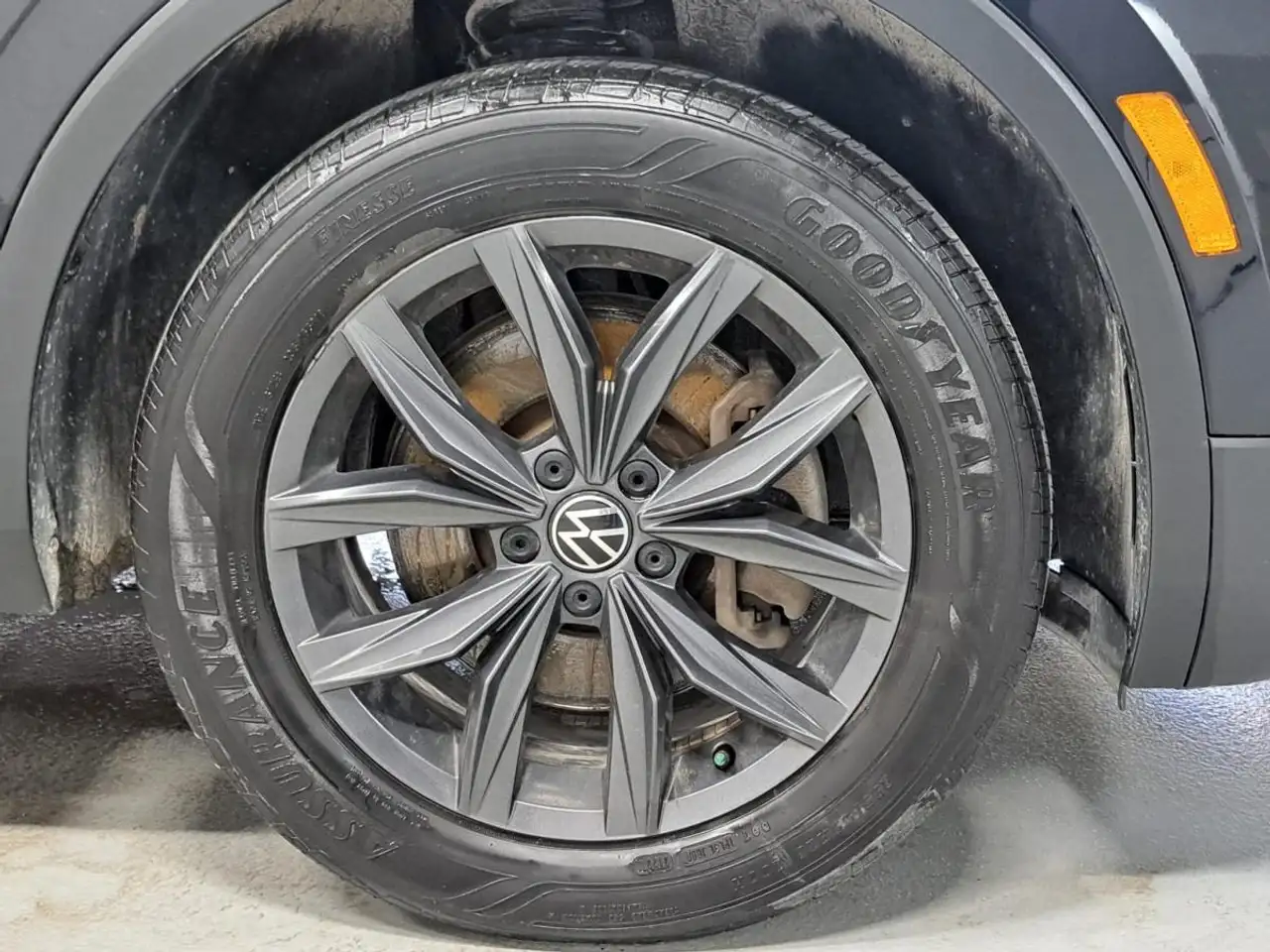 Volkswagen Tiguan снимка Volkswagen Tiguan