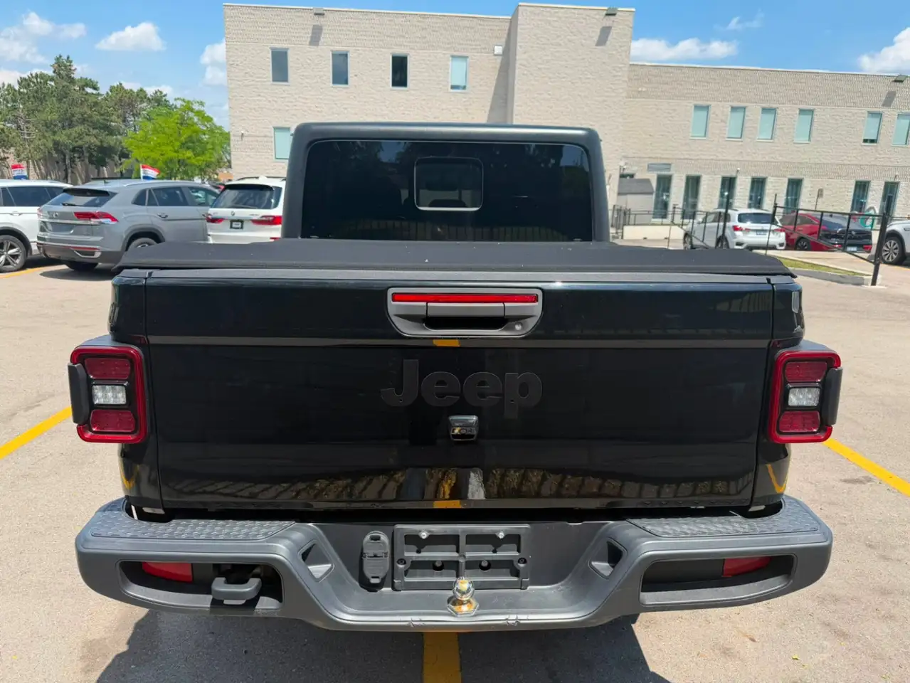 Jeep Gladiator снимка Jeep Gladiator
