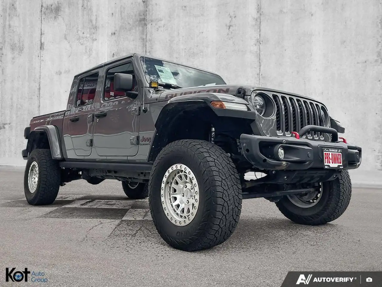 Jeep Gladiator photo Jeep Gladiator