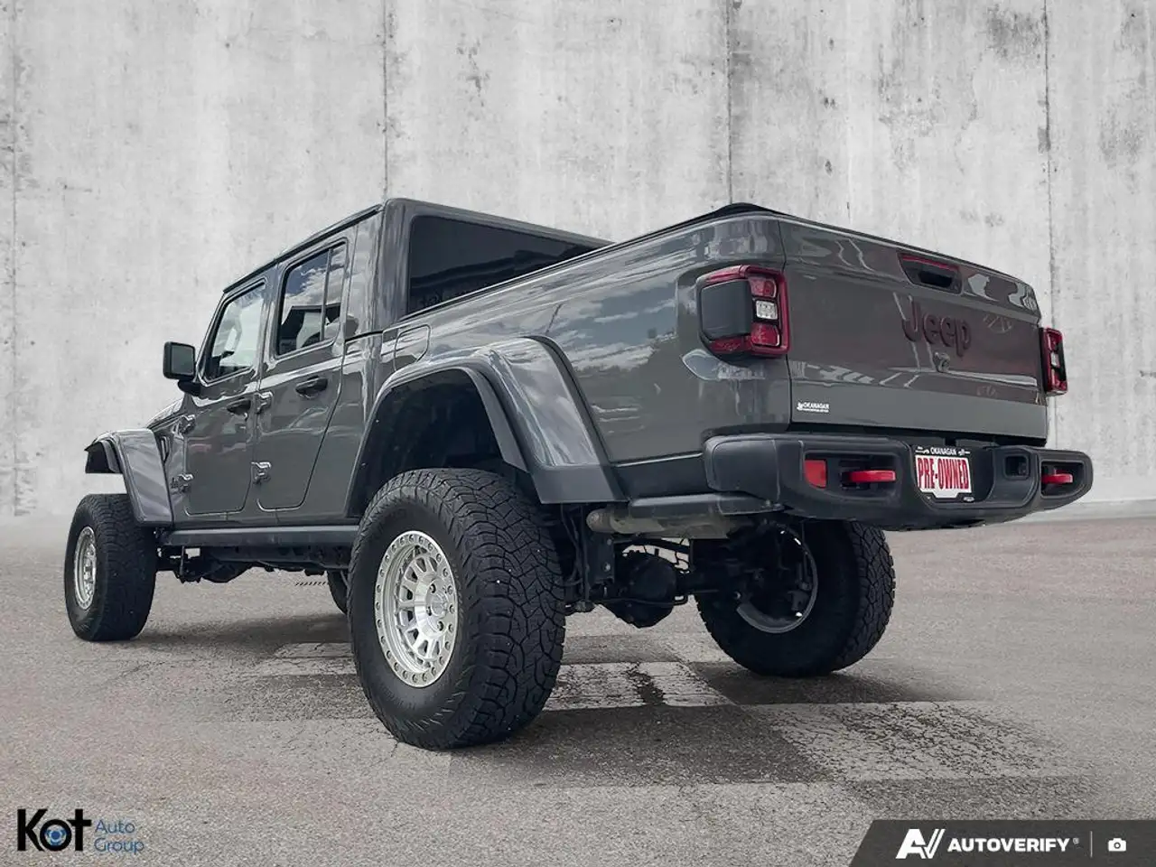 Jeep Gladiator photo Jeep Gladiator