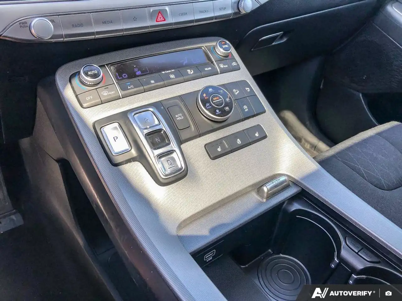 Hyundai PALISADE снимка Hyundai PALISADE
