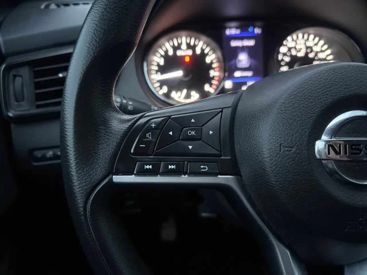 Nissan Rogue photo Nissan Rogue