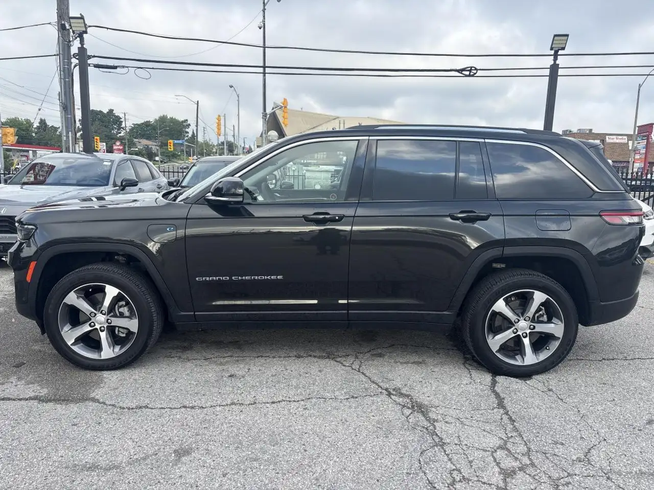 Jeep Grand Cherokee снимка Jeep Grand Cherokee