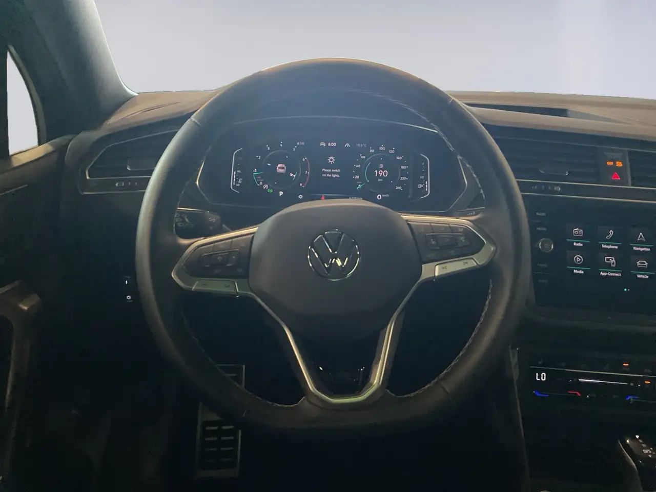 Volkswagen Tiguan снимка Volkswagen Tiguan