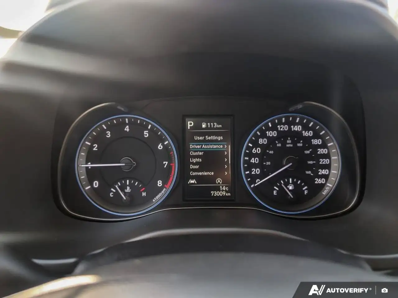Hyundai KONA снимка Hyundai KONA