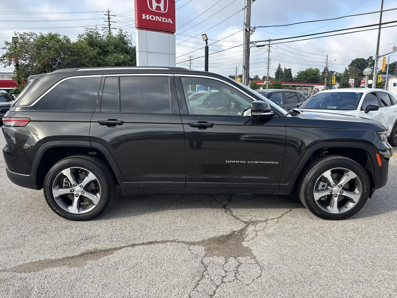 Jeep Grand Cherokee снимка Jeep Grand Cherokee