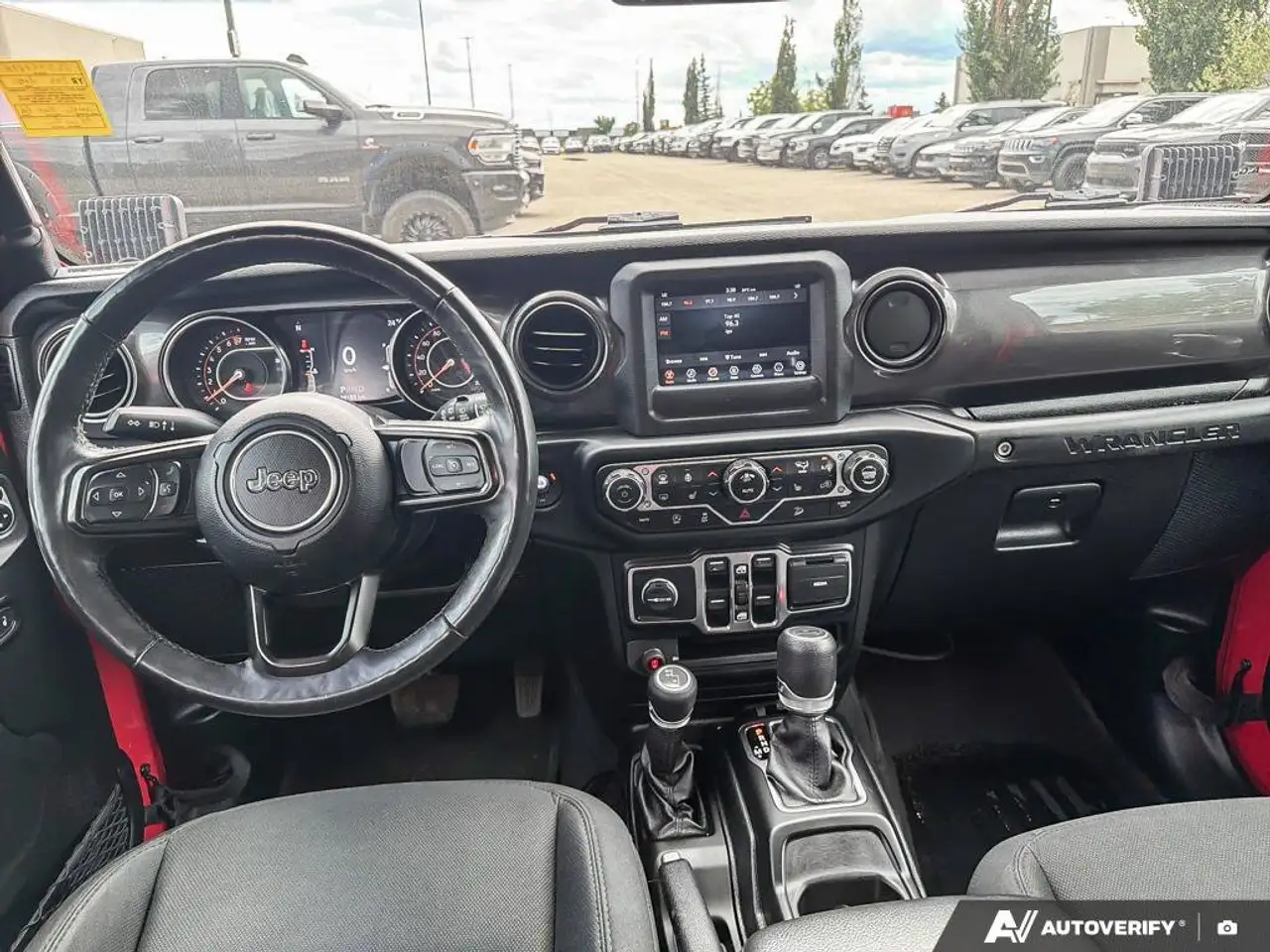 Jeep Wrangler снимка Jeep Wrangler