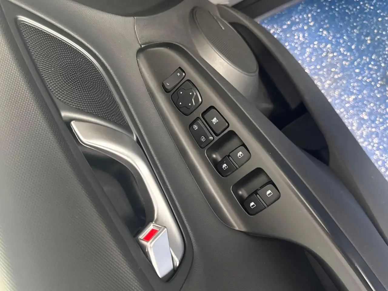 Hyundai KONA photo Hyundai KONA