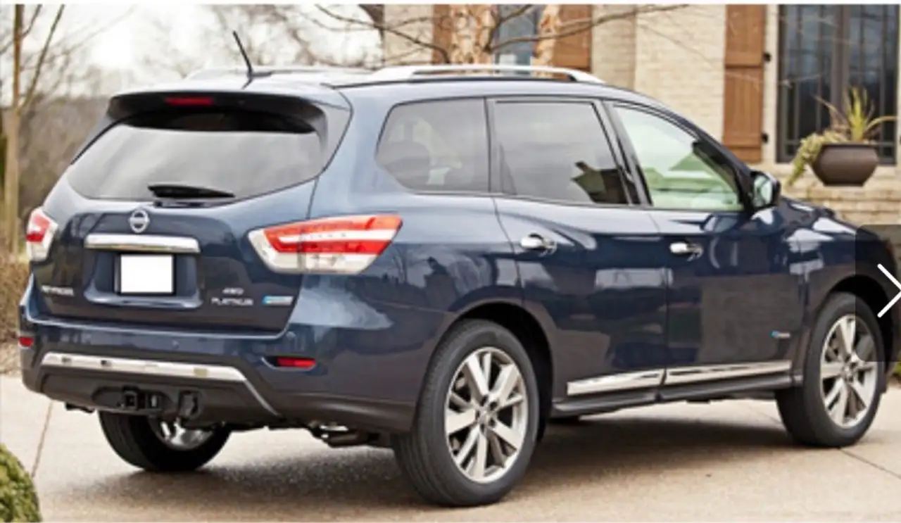 Nissan Pathfinder photo Nissan Pathfinder