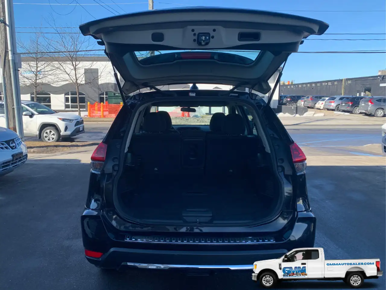 Nissan Rogue снимка Nissan Rogue