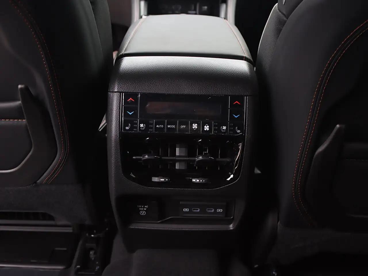Jeep Grand Cherokee photo Jeep Grand Cherokee